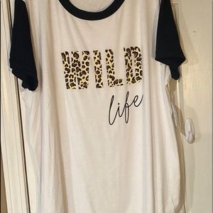 🐱 NWT LulaRoe Liv top